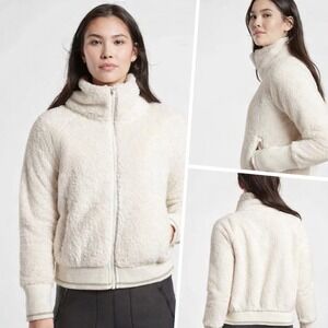 Athleta Tugga Jacket Womens M Sherpa Teddy Fleece Full Zip Cozy Ivory Medium